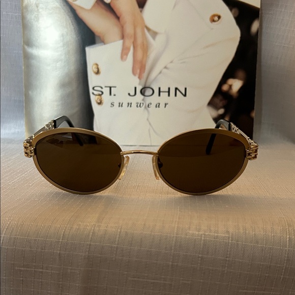 St. John Elegant Gold Sunglasses. S-522 GLD - Picture 2 of 5